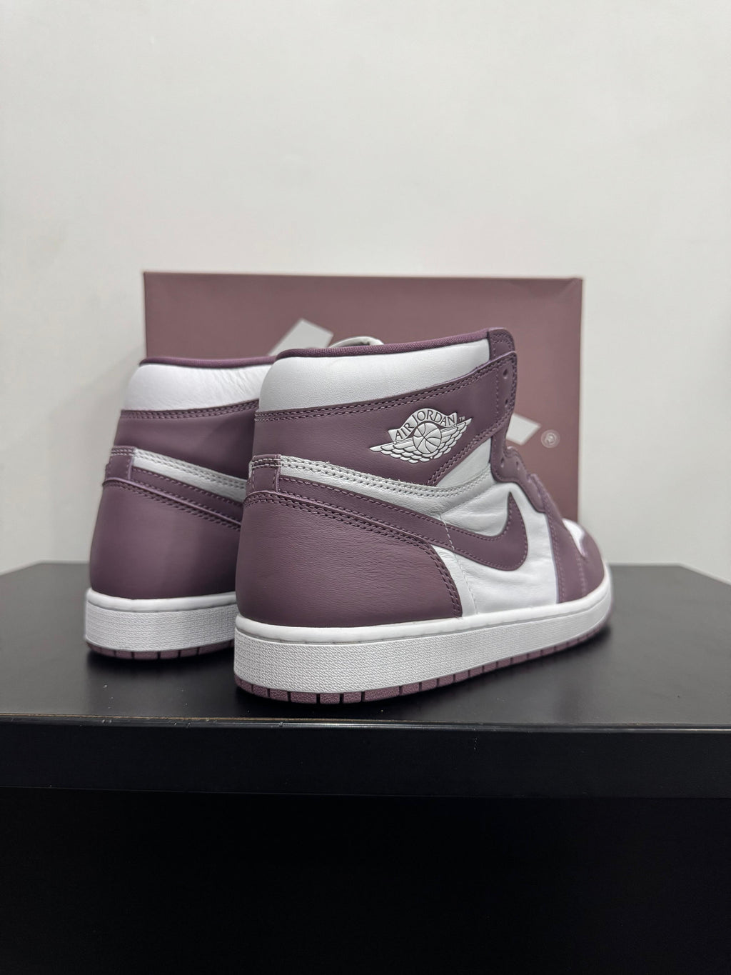 Jordan 1 High OG Muave