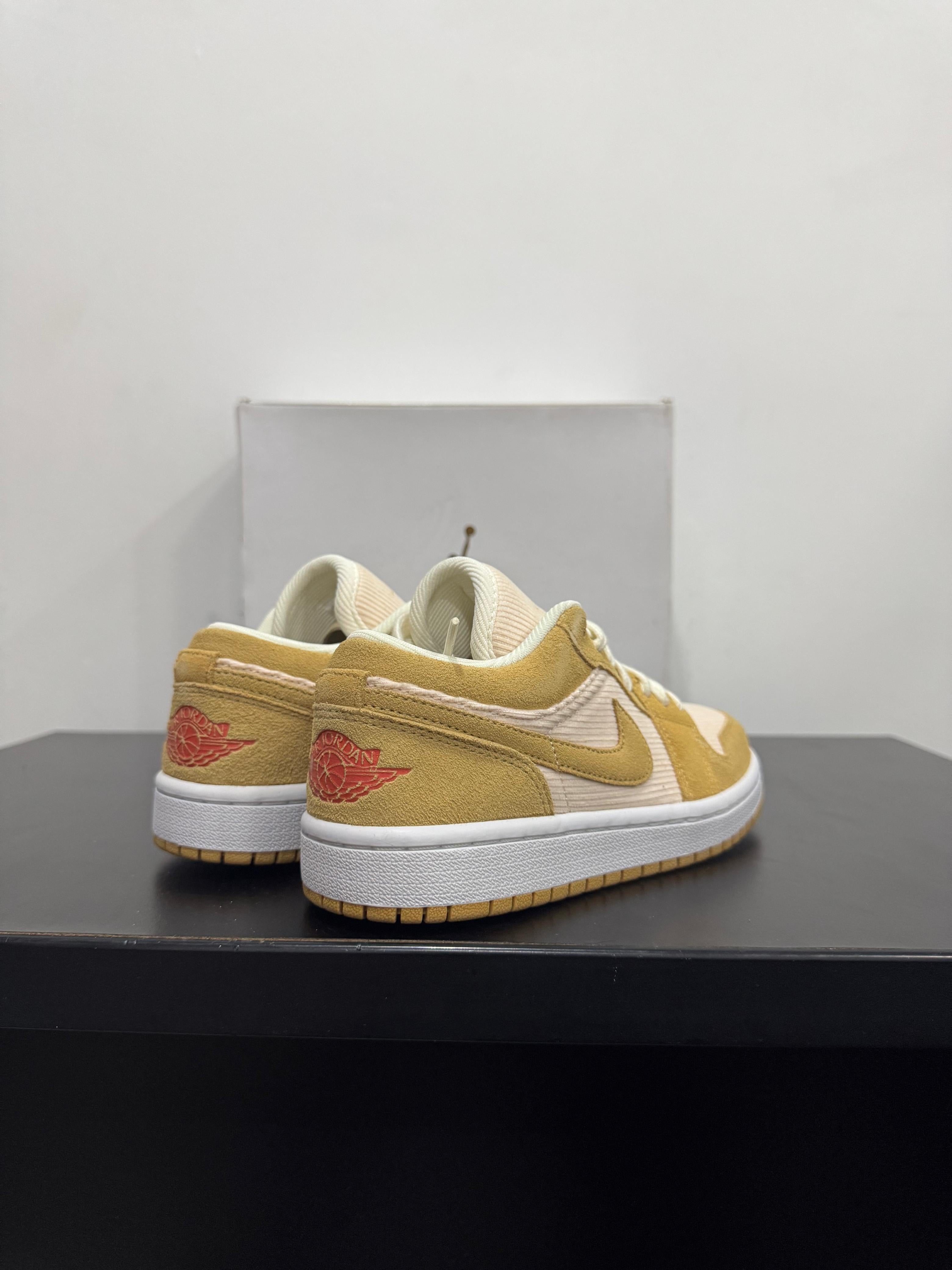 Jordan 1 Low SE marrón