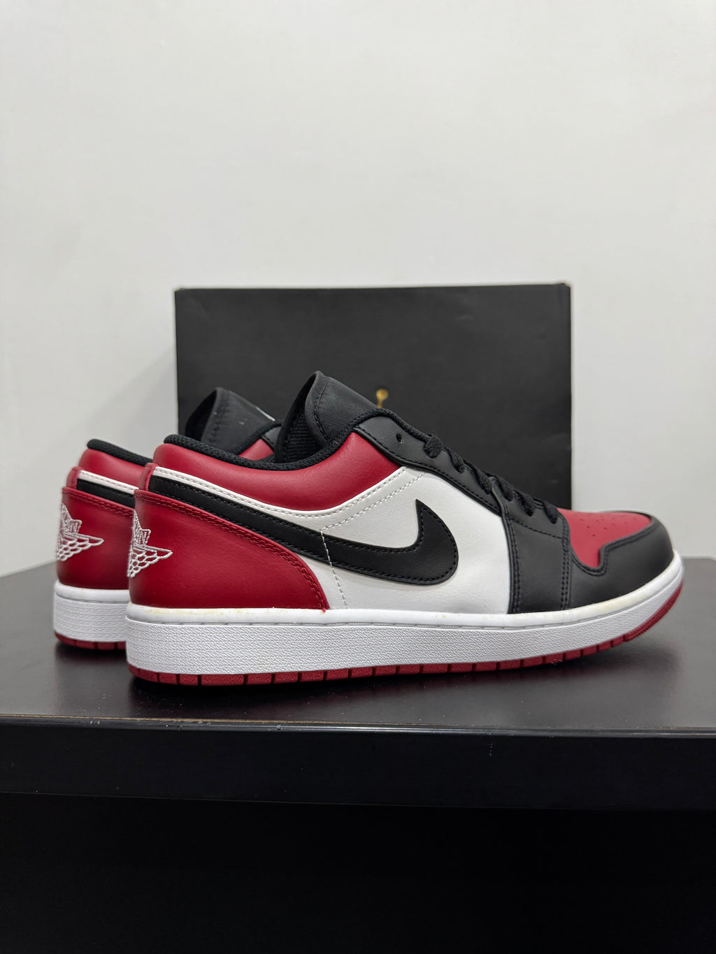 Jordan 1 Low Bred Toe