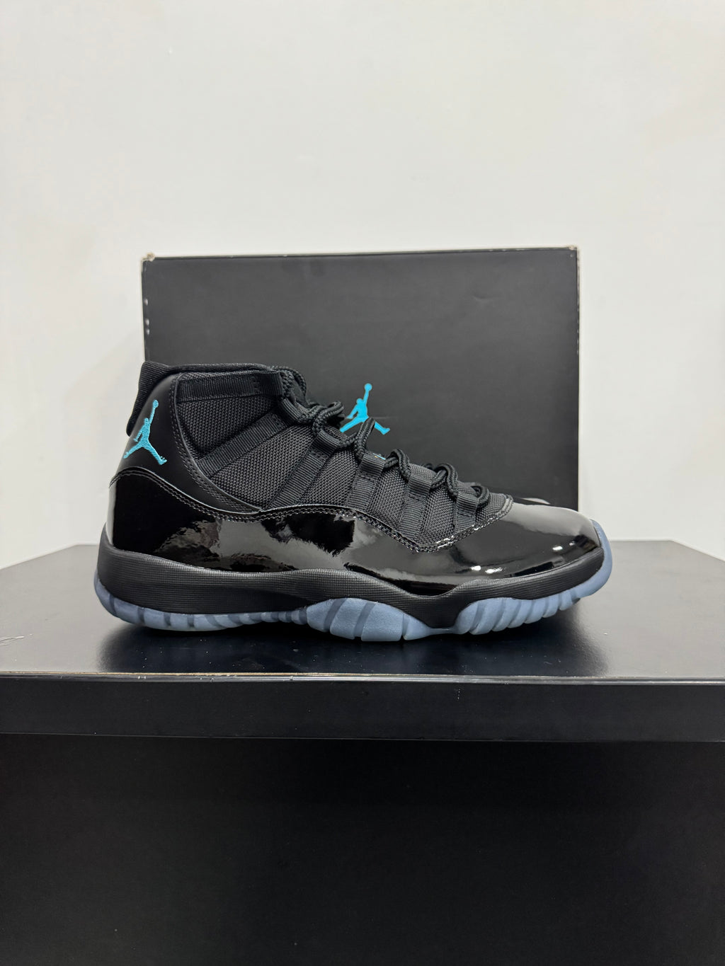 Jordan 11 Gamma Blue