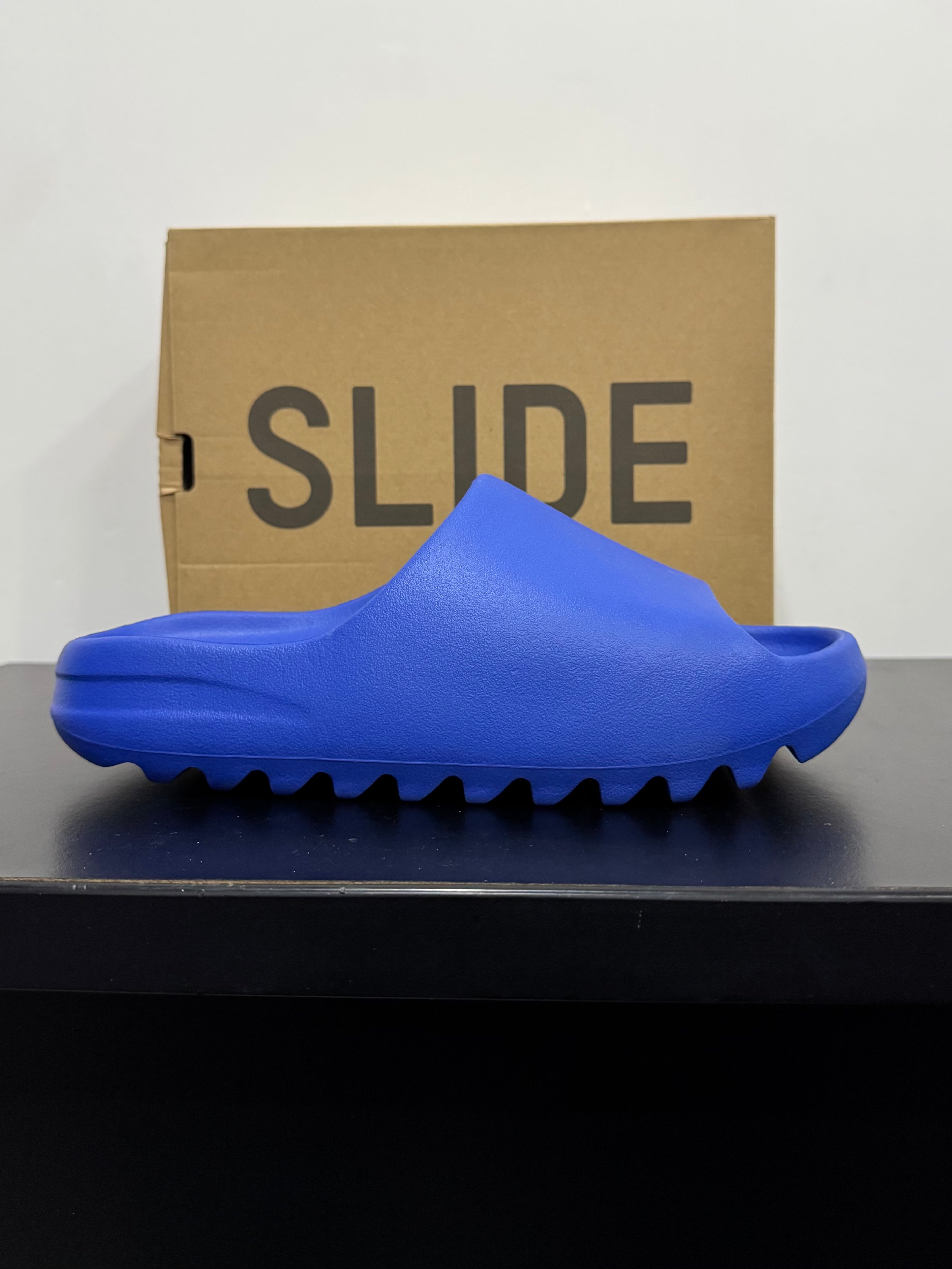 Adidas Yezzy Slide "Azure"