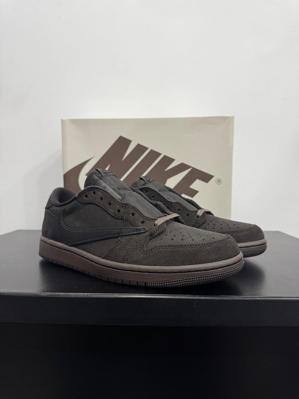 Jordan 1 Retro Low OG SP Travis Scott Velvet