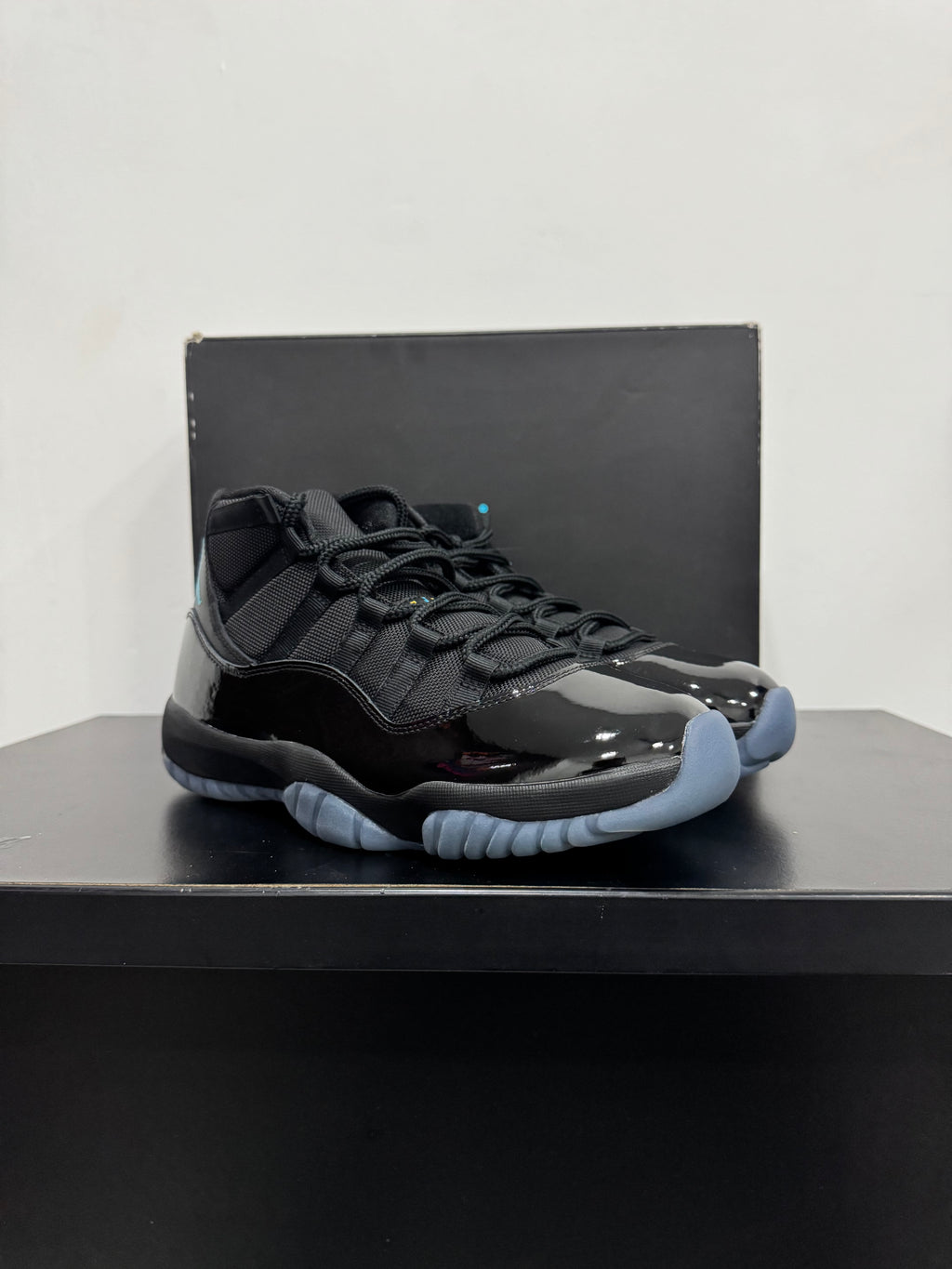 Jordan 11 Gamma Blue