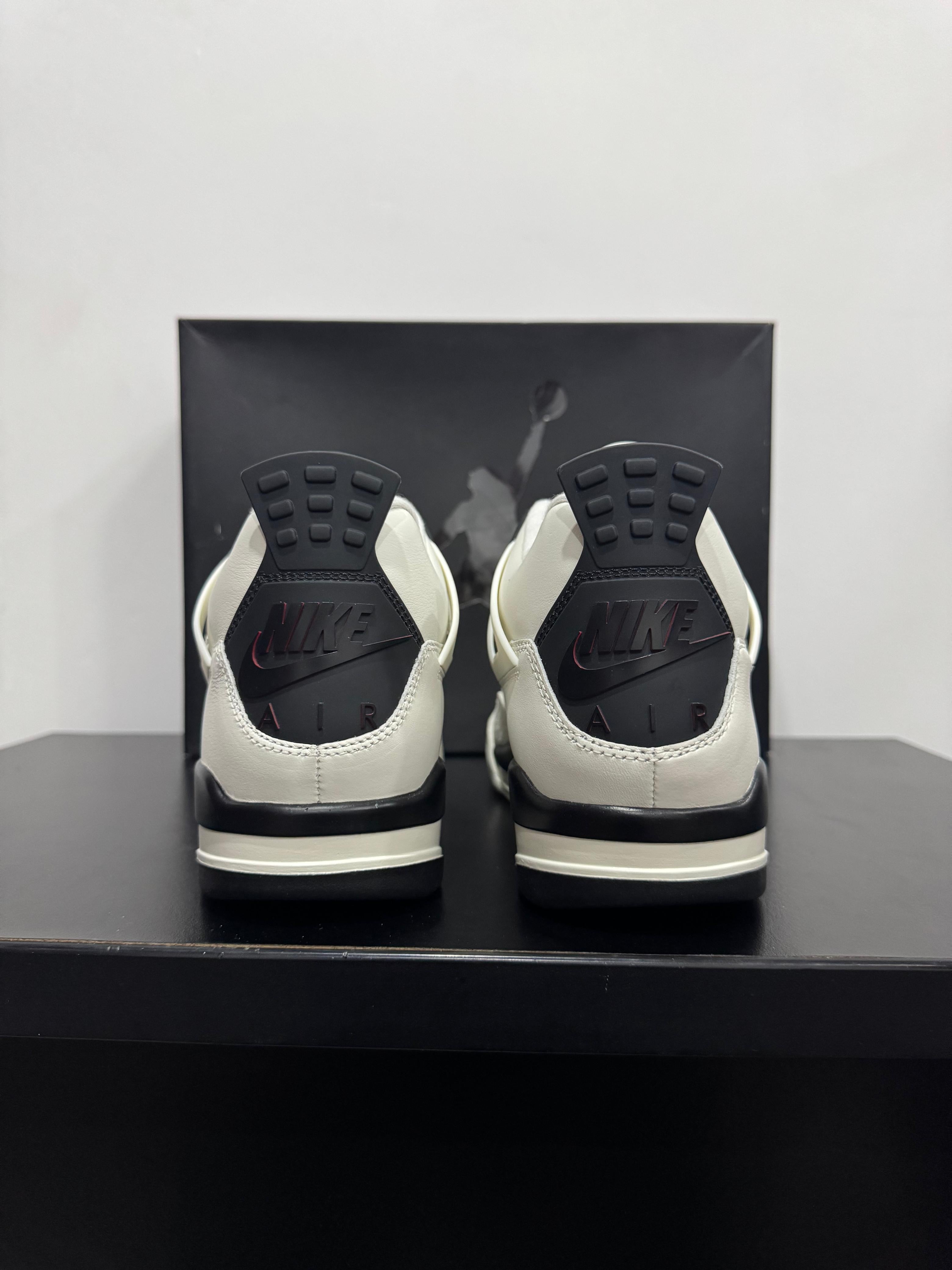 Jordan 4 Fly Club