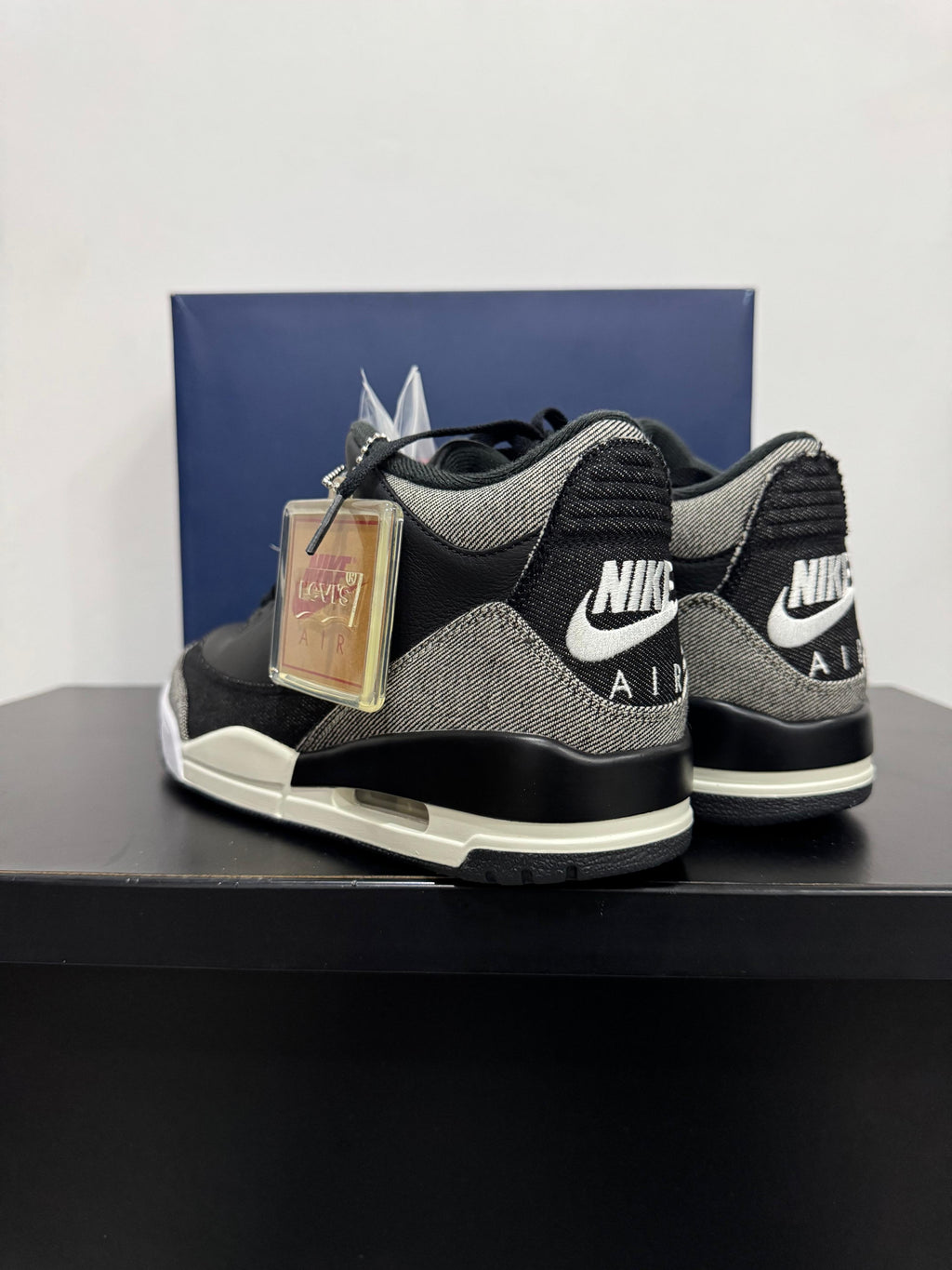Jordan 3 Levi’s Black