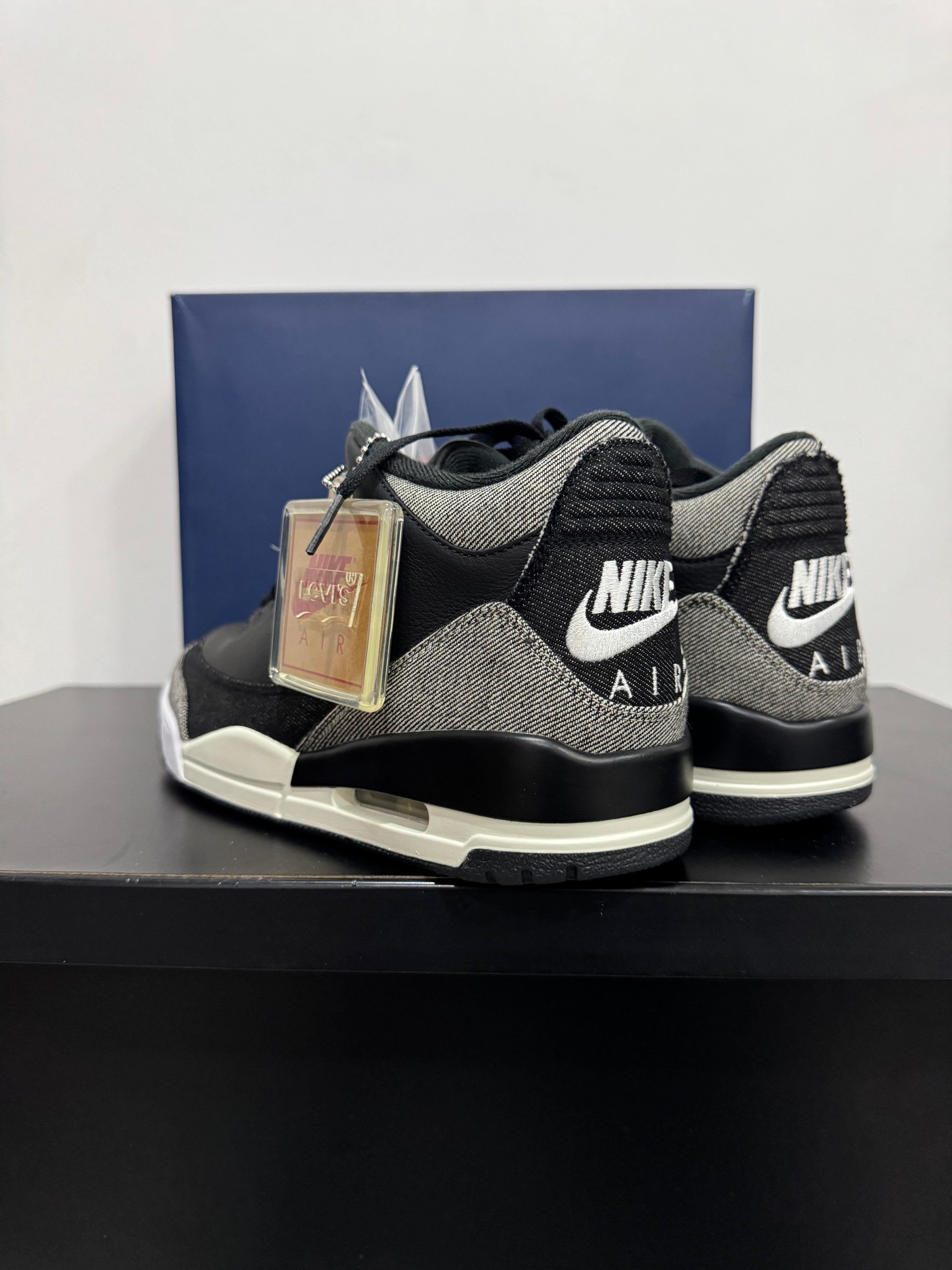 Jordan 3 Levi’s Black