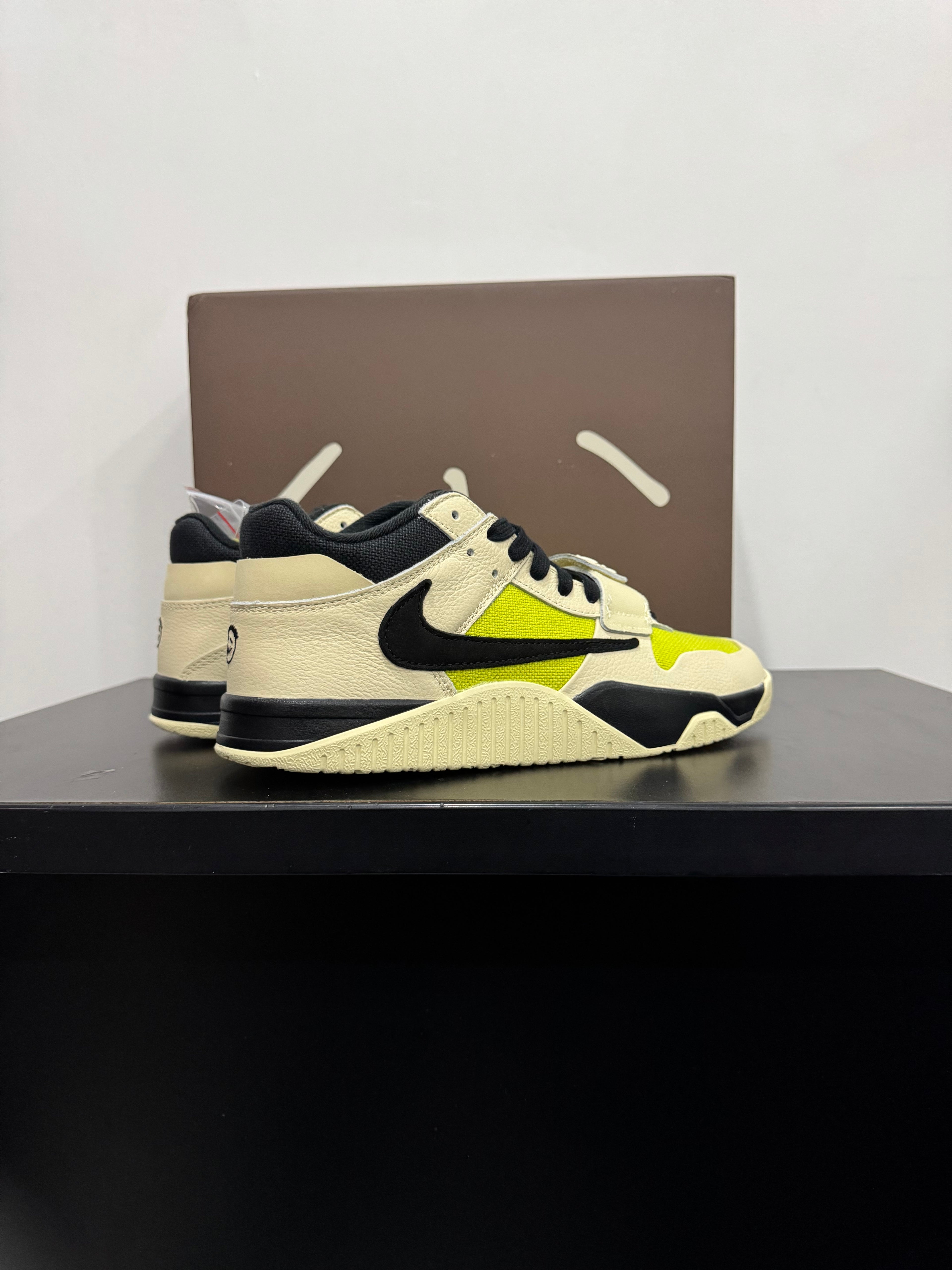 Jordan Jumpman Jack TR Travis Scott Bright Cactus