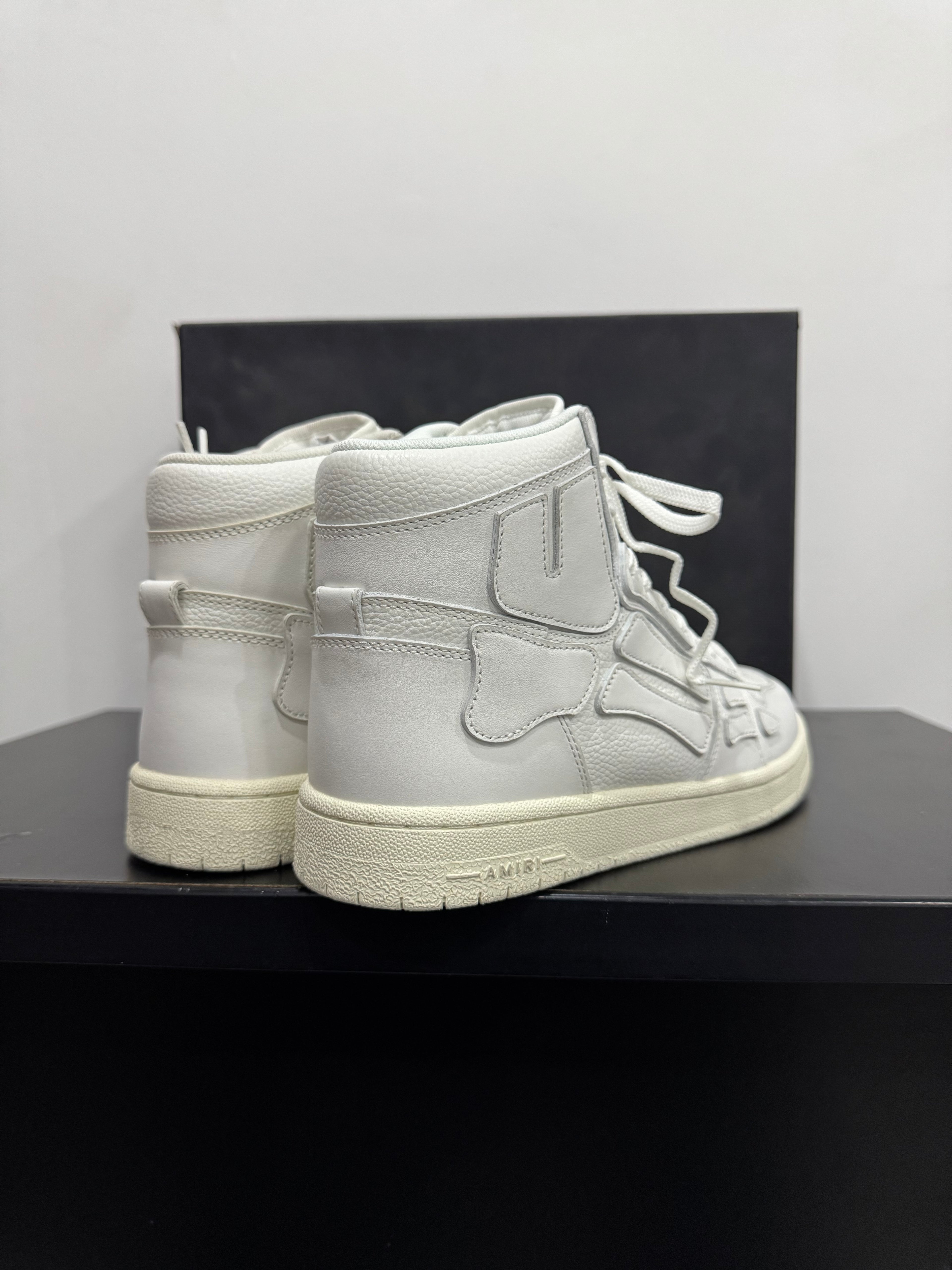 AMIRI Skeleton High Triple White