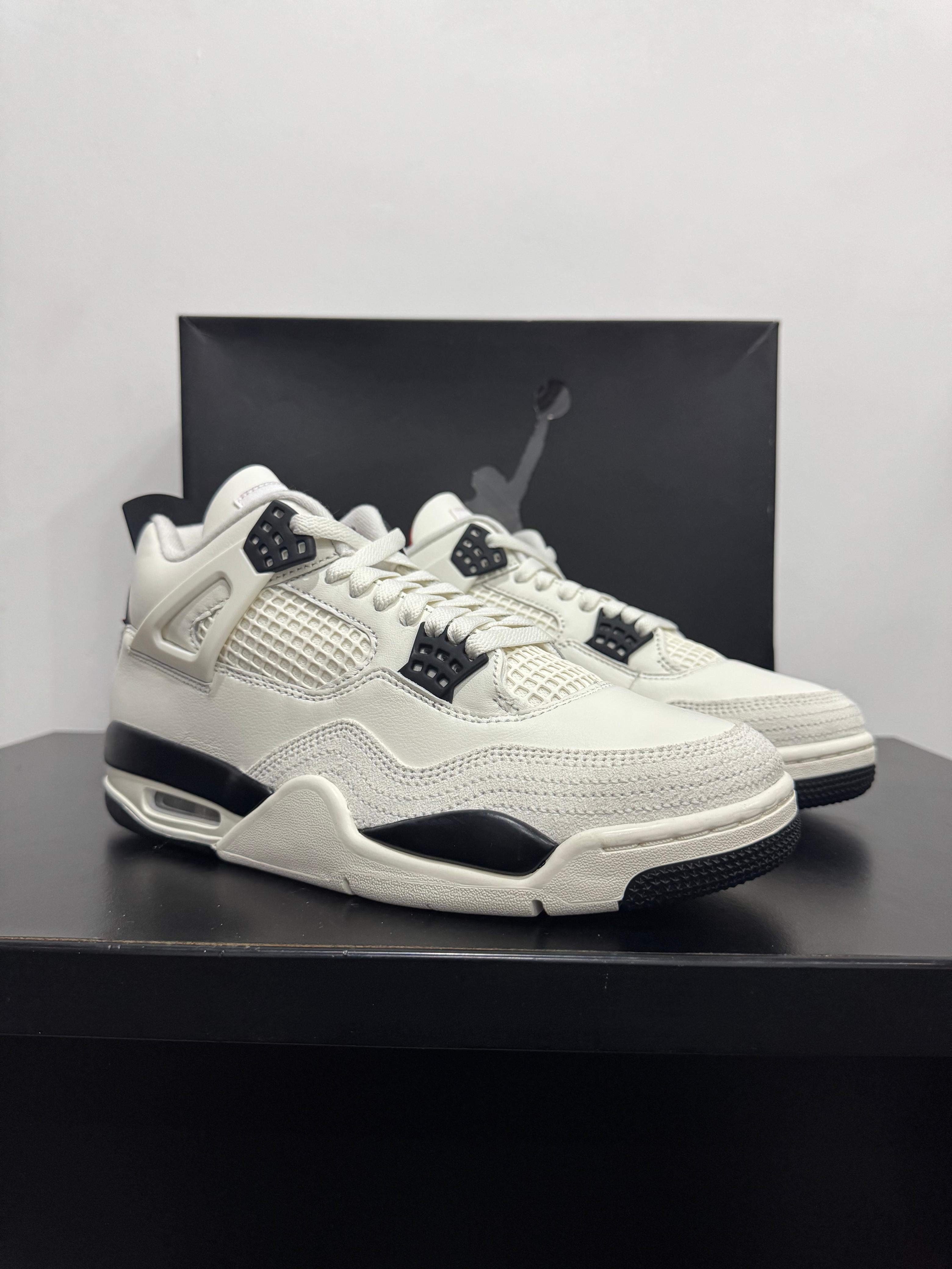 Jordan 4 Fly Club