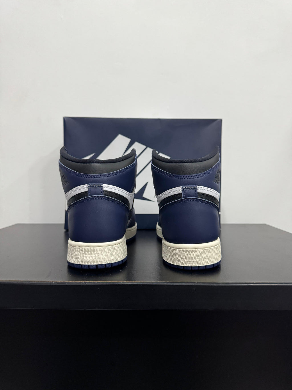 Jordan 1 High Midnight Navy
