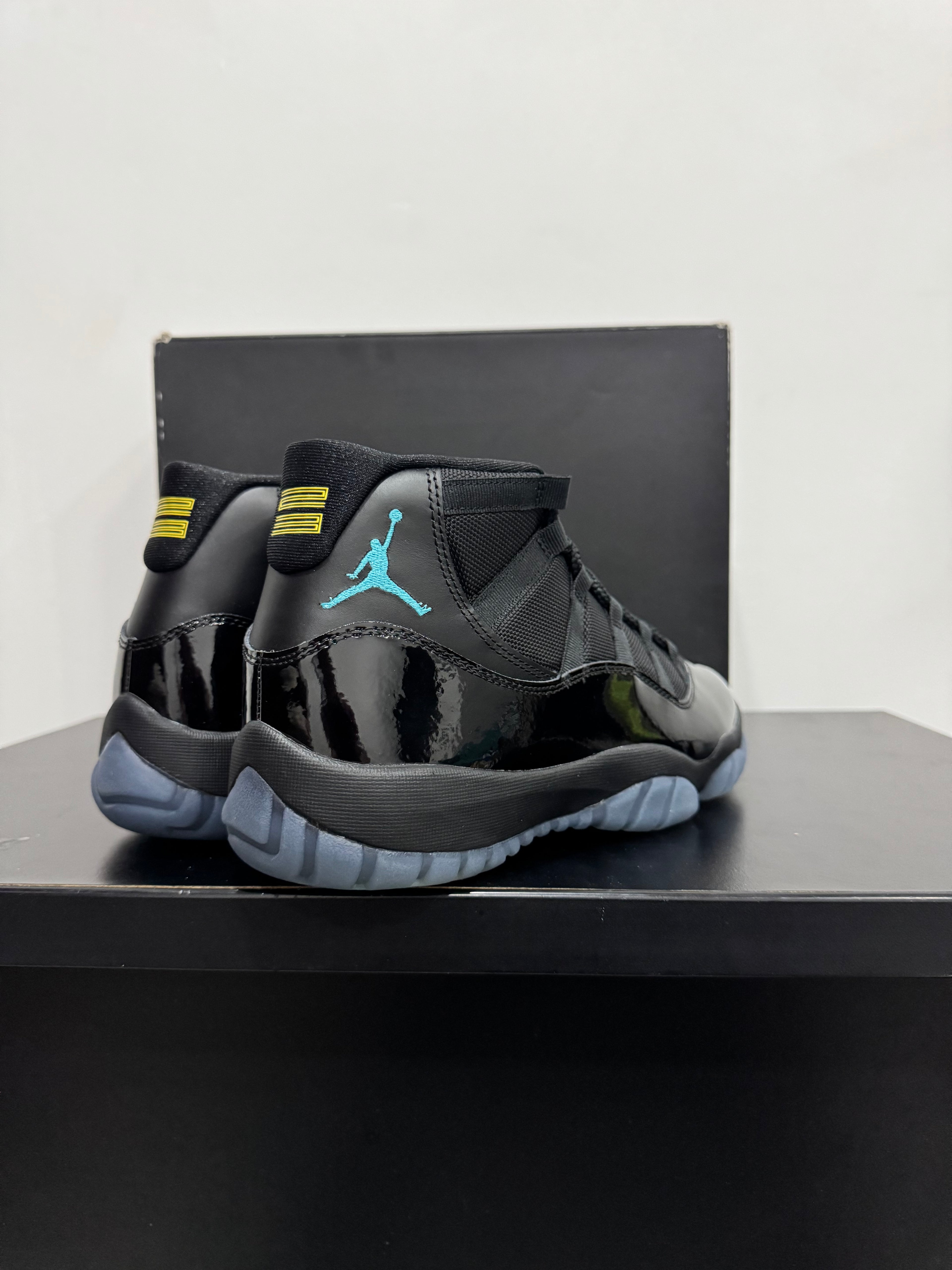 Jordan 11 Gamma Blue